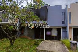 Rumah Elit Modern Tanpa Renovasi di BSD City Tangerang Rumah Elit Modern Tanpa Renovasi di BSD City Tangerang