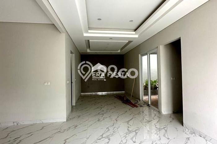 Rumah Mewah LB 225m2 Siap Pakai Desain Elegan di BSD The Icon, Tangerang Rumah Mewah LB 225m2 Siap Pakai Desain Elegan di BSD The Icon, Tangerang