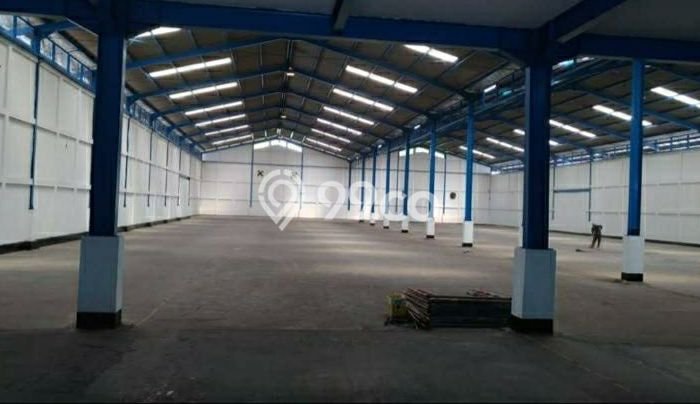 Gudang bagus disewakan di Kelapa Gading Jakarta Utara dengan LB 2800m2 harga sewa terbaik Gudang bagus disewakan di Kelapa Gading Jakarta Utara dengan LB 2800m2 harga sewa terbaik