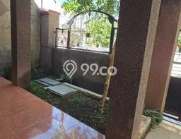 Rumah Strategis Modern Lb 150m2 di Tambaksari, Surabaya Rumah Strategis Modern Lb 150m2 di Tambaksari, Surabaya
