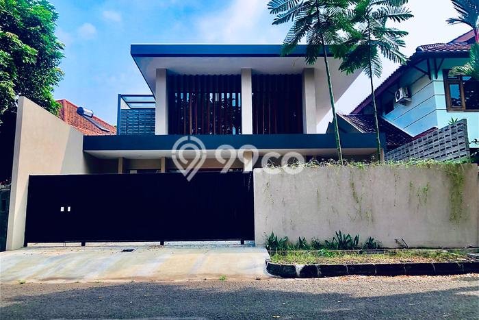HARGA TERBAIK! Rumah di BSD, 4 KT, Lingkungan Asri, Luas 362m² LB 250m² HARGA TERBAIK! Rumah di BSD, 4 KT, Lingkungan Asri, Luas 362m² LB 250m²