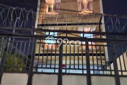 FOR RENT! Ruko di Jembatan Besi Cocok untuk Bisnis 406m2 FOR RENT! Ruko di Jembatan Besi Cocok untuk Bisnis 406m2