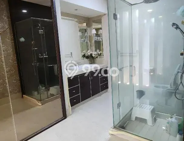 Rumah Disewakan Jakarta Barat LT 225m2 LB 168m2 Area Tanjung Duren Utara Rumah Disewakan Jakarta Barat LT 225m2 LB 168m2 Area Tanjung Duren Utara