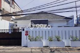Sewa cepat rumah minimalis strategis 4 Kamar di Mampang Prapatan, Jakarta Selatan Sewa cepat rumah minimalis strategis 4 Kamar di Mampang Prapatan, Jakarta Selatan