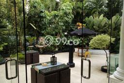 Hot Offer Hunian Mewah Ideal dan Luas di Menteng, Jakarta Pusat Hot Offer Hunian Mewah Ideal dan Luas di Menteng, Jakarta Pusat