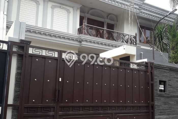 Rumah Bagus Disewakan di Pejaten, Jakarta Selatan LT 515m2, LB 800m2 Rumah Bagus Disewakan di Pejaten, Jakarta Selatan LT 515m2, LB 800m2