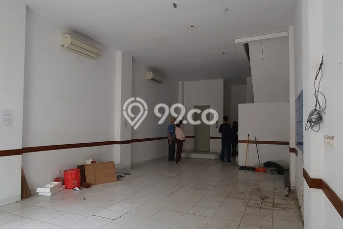 FOR SALE! Ruko di Menteng Jakarta Pusat, LT 115m2, LB 317m2 FOR SALE! Ruko di Menteng Jakarta Pusat, LT 115m2, LB 317m2