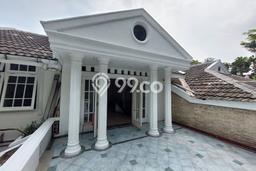 Rumah 6 Kamar Lengkap Disewakan di Kebayoran Baru Harga Kompetitif Rumah 6 Kamar Lengkap Disewakan di Kebayoran Baru Harga Kompetitif