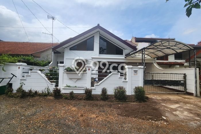 Dijual Hunian Mewah dengan Fasilitas Sekitar Lengkap di Sukasari, Bandung Dijual Hunian Mewah dengan Fasilitas Sekitar Lengkap di Sukasari, Bandung