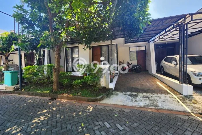 Bisa KPR! Rumah Asri di Banyumanik, Luas 126m2m² Bangunan 63m2m² Bisa KPR! Rumah Asri di Banyumanik, Luas 126m2m² Bangunan 63m2m²