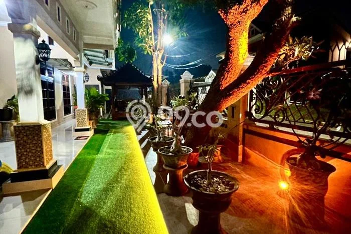 Jual Rumah Mewah Megah Dengan View Eksklusif di Manyaran, Semarang Jual Rumah Mewah Megah Dengan View Eksklusif di Manyaran, Semarang