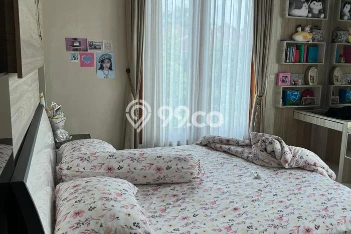 Rumah Elit LB 400m2 Siap Pakai Desain Elegan di BSB City, Semarang Rumah Elit LB 400m2 Siap Pakai Desain Elegan di BSB City, Semarang