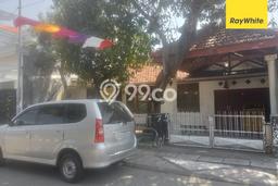 Rumah Luas Asri 4 KT Siap Pakai di Perak Surabaya Rumah Luas Asri 4 KT Siap Pakai di Perak Surabaya