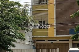 Ruko Dijual di Tambaksari LT 134m2, LB 246m2 Solusi Investasi Cerdas Ruko Dijual di Tambaksari LT 134m2, LB 246m2 Solusi Investasi Cerdas