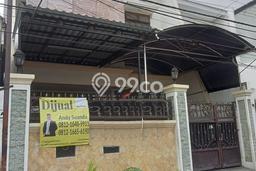 Dijual Rumah Premium dengan Fasilitas Sekitar Komplit di Sawahan, Surabaya Dijual Rumah Premium dengan Fasilitas Sekitar Komplit di Sawahan, Surabaya