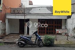 Rumah Luas Asri 3 KT Siap Huni di Diponegoro Surabaya Rumah Luas Asri 3 KT Siap Huni di Diponegoro Surabaya