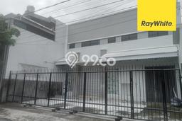 Ruko Disewa di Surabaya dengan LB 183m2 Area Komersial Ramai Ruko Disewa di Surabaya dengan LB 183m2 Area Komersial Ramai