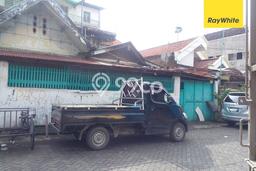 Rumah Modern Minimalis 5 Kamar Bisa Langsung Pindah di Simokerto Rumah Modern Minimalis 5 Kamar Bisa Langsung Pindah di Simokerto