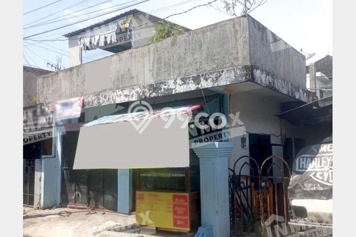 Kost Dijual di Soekarno Hatta dengan 6 KT dan Luas 178m2 Kost Dijual di Soekarno Hatta dengan 6 KT dan Luas 178m2