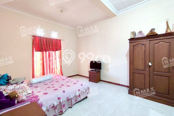 Rumah Elit LB 675m2 Siap Pakai Desain Elegan di Bandulan, Malang Rumah Elit LB 675m2 Siap Pakai Desain Elegan di Bandulan, Malang