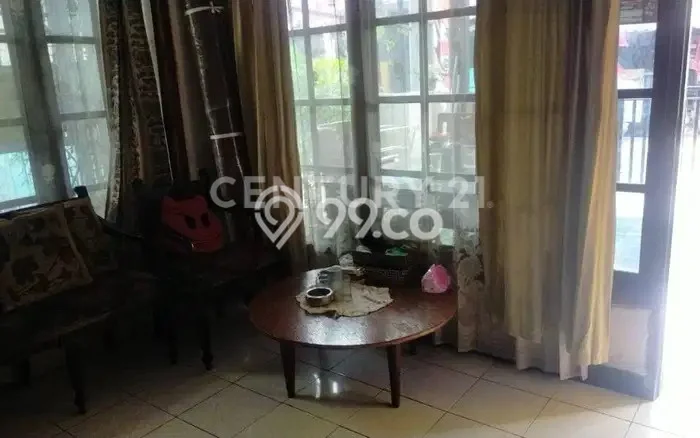 For Sale Rumah 4 Kamar Lokasi Ideal Bagus dan Strategis di Karawaci For Sale Rumah 4 Kamar Lokasi Ideal Bagus dan Strategis di Karawaci