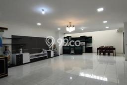 Rumah Mewah LB 285m2 Siap Pakai Desain Elegan di Soekarno Hatta, Bandung Rumah Mewah LB 285m2 Siap Pakai Desain Elegan di Soekarno Hatta, Bandung