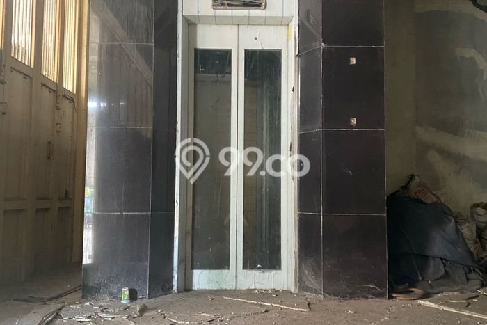 Area Strategis! Disewakan Komersial Lokasi Regol, Bandung Cocok untuk Bisnis Area Strategis! Disewakan Komersial Lokasi Regol, Bandung Cocok untuk Bisnis