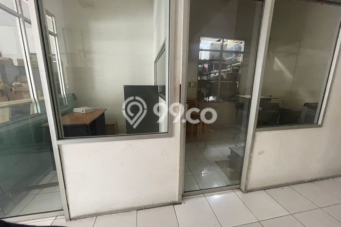 Ruko Dijual di Bandung LT 420m2 & LB 500m2 Lokasi Terbaik! Ruko Dijual di Bandung LT 420m2 & LB 500m2 Lokasi Terbaik!