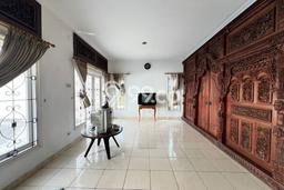 Rumah Mewah LB 280m2 Siap Huni Desain Elegan di Kota Baru Parahyangan, Bandung Rumah Mewah LB 280m2 Siap Huni Desain Elegan di Kota Baru Parahyangan, Bandung