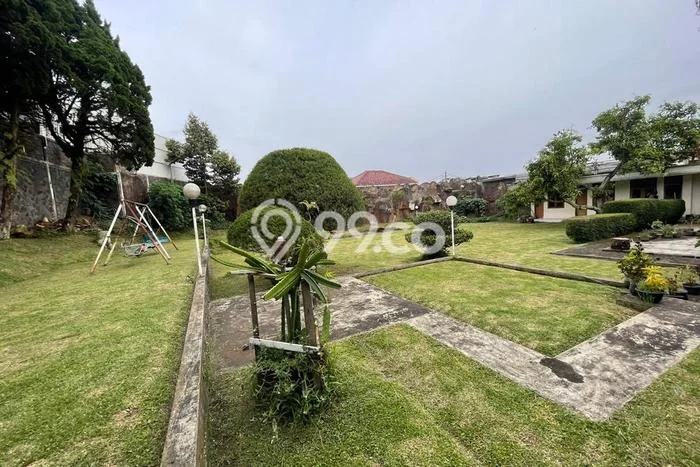 For Sale! Premium House LT 2295m2 Desain Elegan di Setiabudi For Sale! Premium House LT 2295m2 Desain Elegan di Setiabudi