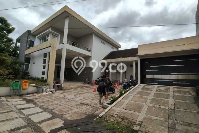 Rumah Mewah Akses Mudah di Bandung Unfurnished Rumah Mewah Akses Mudah di Bandung Unfurnished