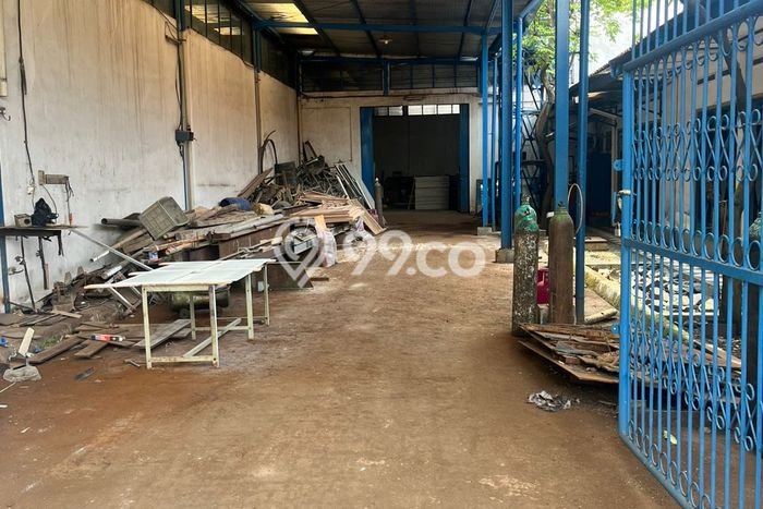 Unit Gudang Dijual di Bandung LT 2700m2 & LB 1539m2 Unit Gudang Dijual di Bandung LT 2700m2 & LB 1539m2