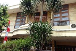 Jual Rumah Mewah Elegan Dengan View Cantik di Tomang, Jakarta Barat Jual Rumah Mewah Elegan Dengan View Cantik di Tomang, Jakarta Barat