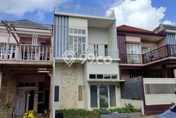 Rumah Strategis Modern Lb 140m2 di Dau, Malang Rumah Strategis Modern Lb 140m2 di Dau, Malang