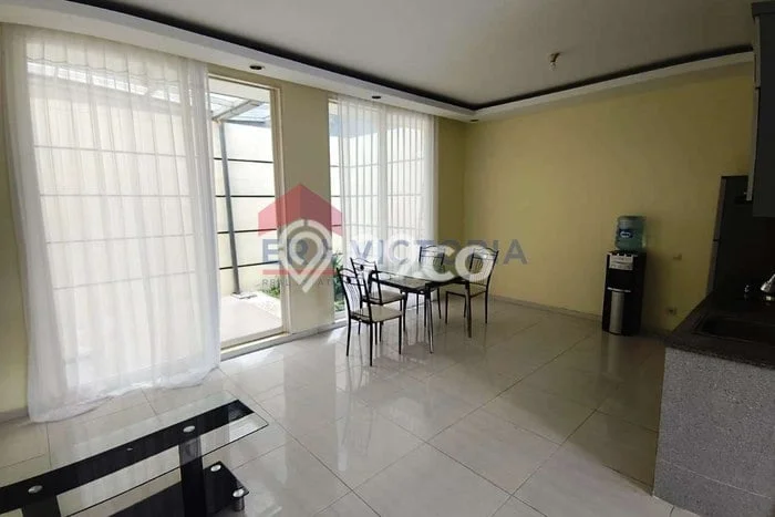 Disewakan Rumah Murah di Soekarno Hatta Malang dengan 3 Kamar Tidur Disewakan Rumah Murah di Soekarno Hatta Malang dengan 3 Kamar Tidur