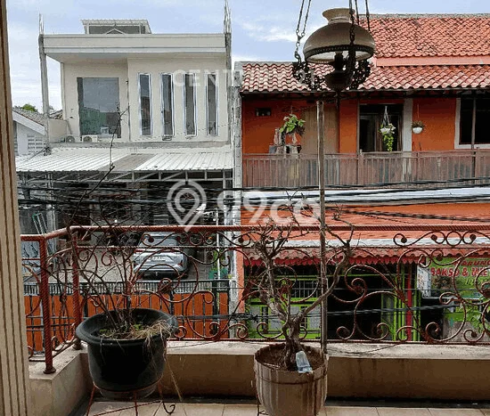 Rumah Modern 4 KT LT 167m2 di Halim Perdana Kusuma Rumah Modern 4 KT LT 167m2 di Halim Perdana Kusuma