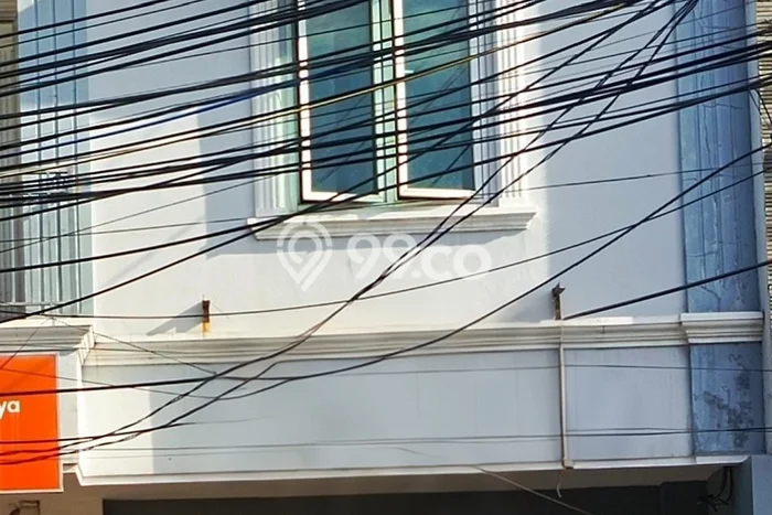 Ruko disewakan di Duren Sawit Jakarta Timur dengan luas bangunan 92m2 Ruko disewakan di Duren Sawit Jakarta Timur dengan luas bangunan 92m2