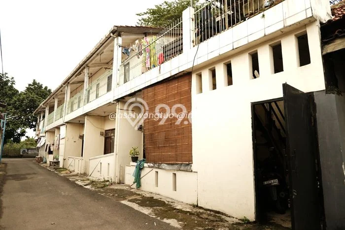 Kos-kosan Dijual di Antapani, Bandung, 12 KT, 2 KM, Bangunan 240m2 Kos-kosan Dijual di Antapani, Bandung, 12 KT, 2 KM, Bangunan 240m2