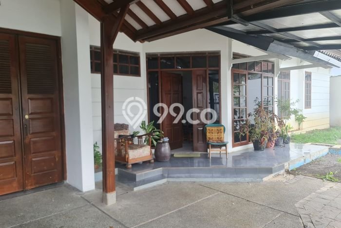 Hunian Mewah LB 210m2 Siap Pakai Desain Elegan di Pasteur, Bandung Hunian Mewah LB 210m2 Siap Pakai Desain Elegan di Pasteur, Bandung