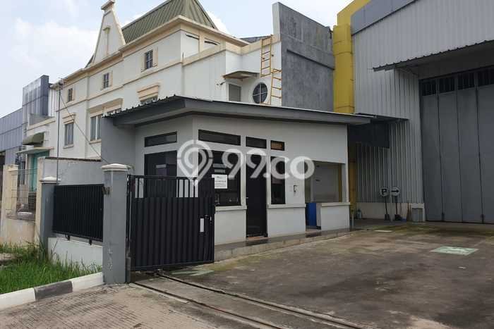 FOR SALE! Pabrik di Cikarang Pusat Bekasi, LT 2130m2, LB 1479m2 FOR SALE! Pabrik di Cikarang Pusat Bekasi, LT 2130m2, LB 1479m2