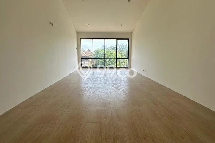 FOR RENT! Ruko di Lippo Karawaci Cocok untuk Bisnis 243m2 FOR RENT! Ruko di Lippo Karawaci Cocok untuk Bisnis 243m2