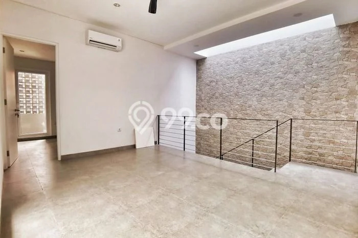 Rumah Cantik Estetis lagi disewakan. Disewakan Rumah Intercon 2 Lt Furnished. Rumah Cantik Estetis lagi disewakan. Disewakan Rumah Intercon 2 Lt Furnished.