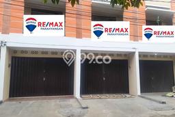 Ruko Dijual di Bandung LT 92m2 & LB 108m2 Lokasi Terbaik! Ruko Dijual di Bandung LT 92m2 & LB 108m2 Lokasi Terbaik!