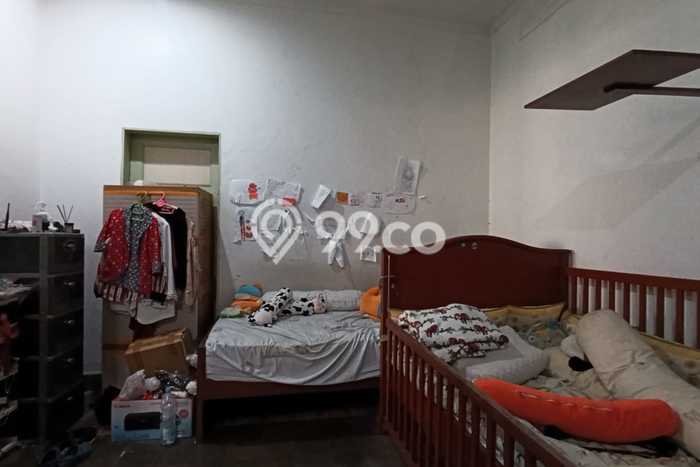 Ruko Dijual di Gatot Subroto LT 518m2, LB 300m2 untuk Investasi Ruko Dijual di Gatot Subroto LT 518m2, LB 300m2 untuk Investasi