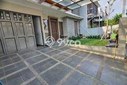Hunian Mewah LB 200m2 Siap Huni Desain Elegan di Singgasana, Bandung Hunian Mewah LB 200m2 Siap Huni Desain Elegan di Singgasana, Bandung