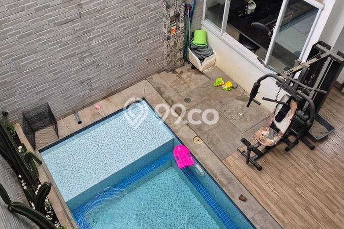 Dijual Rumah Mewah Elegan Dengan View Cantik di Cibubur, Jakarta Timur Dijual Rumah Mewah Elegan Dengan View Cantik di Cibubur, Jakarta Timur