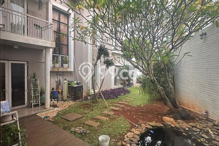 Dijual Rumah Luas Elegan Dengan View Cantik di Joglo, Jakarta Barat Dijual Rumah Luas Elegan Dengan View Cantik di Joglo, Jakarta Barat
