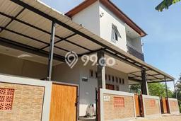 Kost Dijual Lokasi Gunung Pati, Semarang, Spesifikasi 32 Kamar Tidur dan Luas 700m2 Kost Dijual Lokasi Gunung Pati, Semarang, Spesifikasi 32 Kamar Tidur dan Luas 700m2
