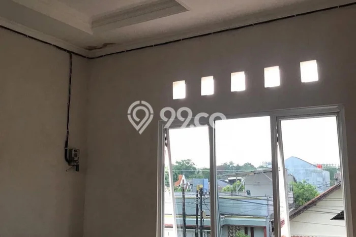 Dijual Segera Kost 32 Kamar, 32 Kamar Mandi di Tembalang, Semarang, Luas 900m2 Dijual Segera Kost 32 Kamar, 32 Kamar Mandi di Tembalang, Semarang, Luas 900m2