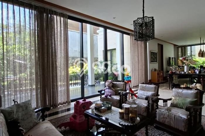 For Sale! Luxury House LT 1350m2 Desain Modern di Cipete For Sale! Luxury House LT 1350m2 Desain Modern di Cipete